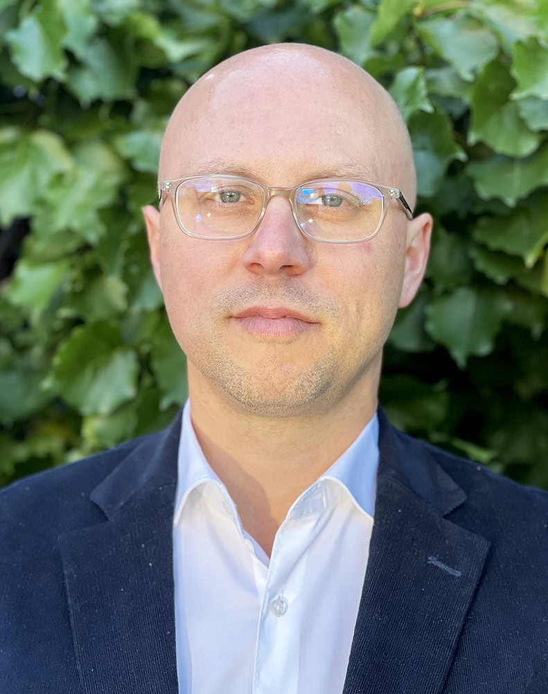 Dr. Jonathan Kettle