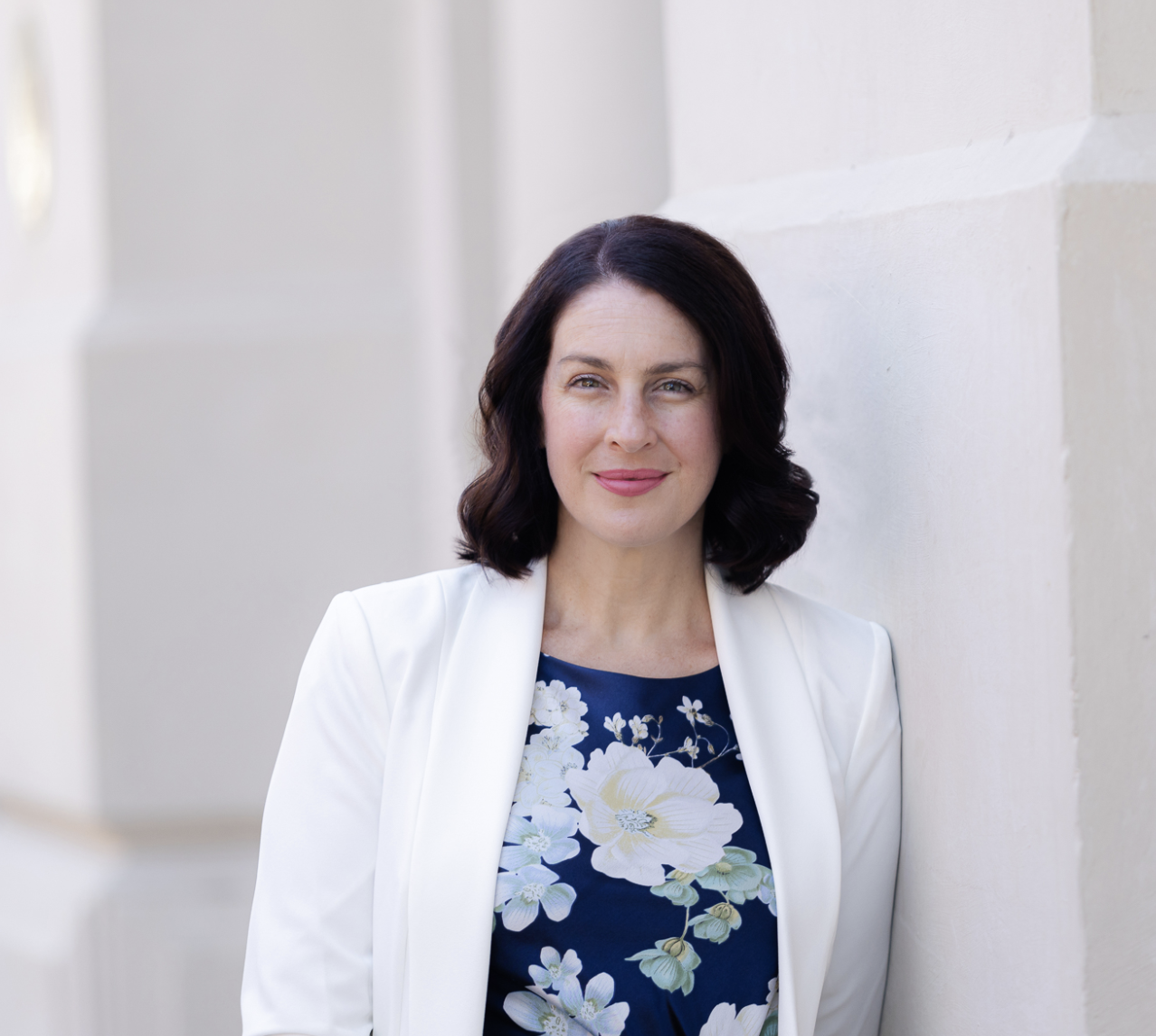 Dr Aimee Velnoweth