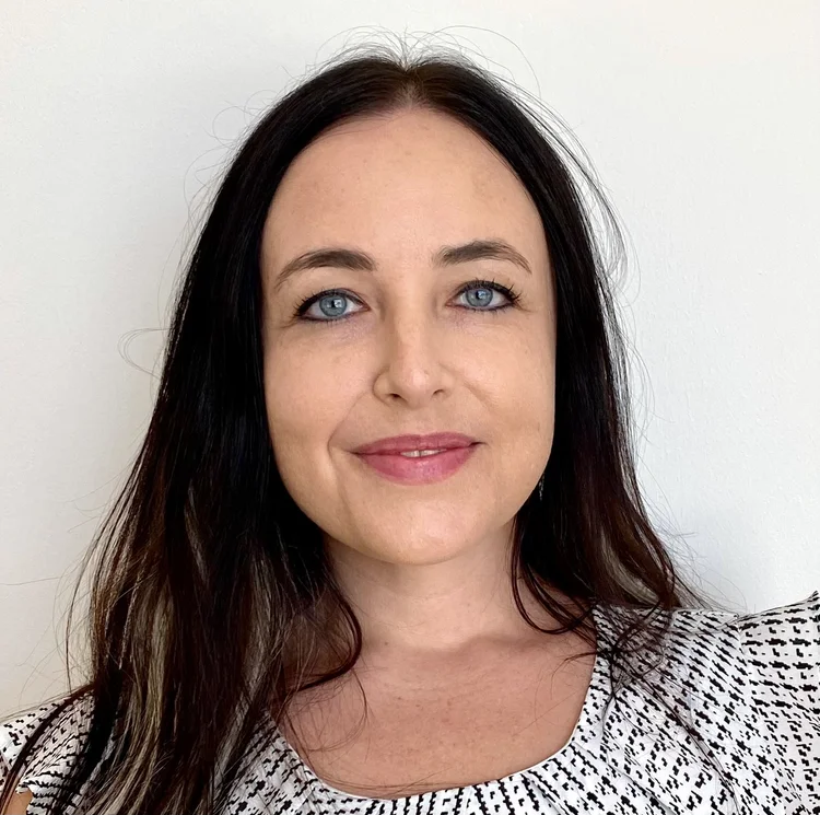 Dr. Julia Garami