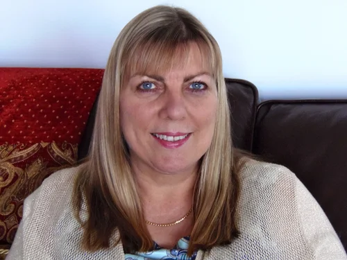 Dr Louise Hanson